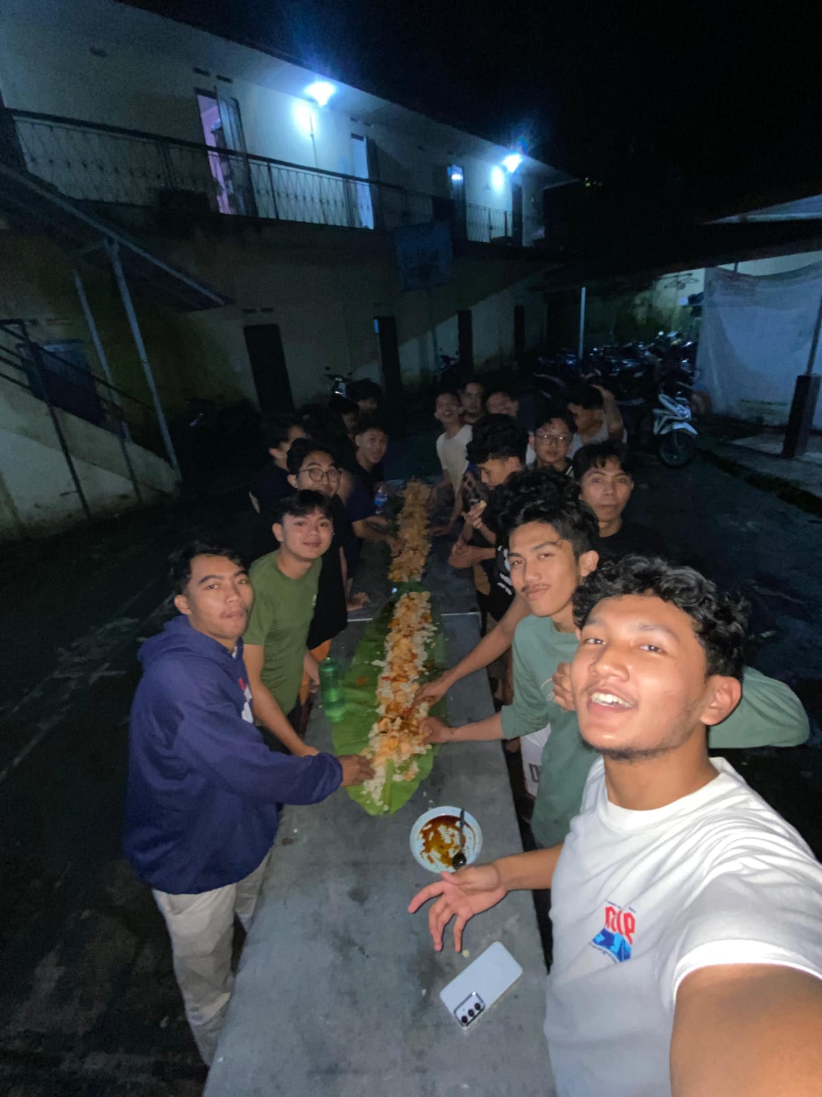 Makan Bersama